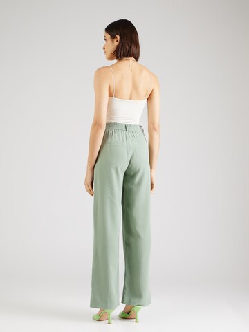 Wide leg Pantaloni cutați 'ARIS' de la ONLY pe verde