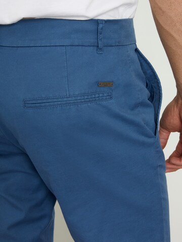 GUESS Slim fit Chino Pants in Blue