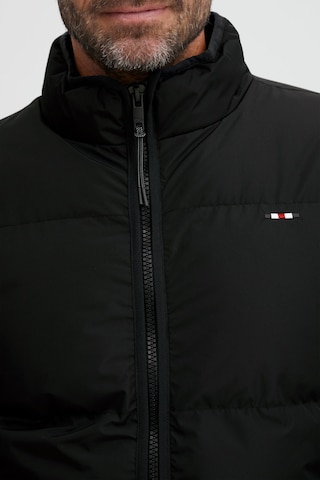 FQ1924 Winterjacke 'Hugal' in Schwarz