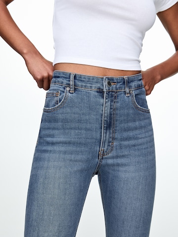 Pull&Bear Skinny Farkut värissä sininen