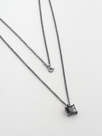 So Chic Kette in Silber: Vorderseite