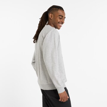 new balance Sweatshirt 'Varsity Pennant' in Grijs