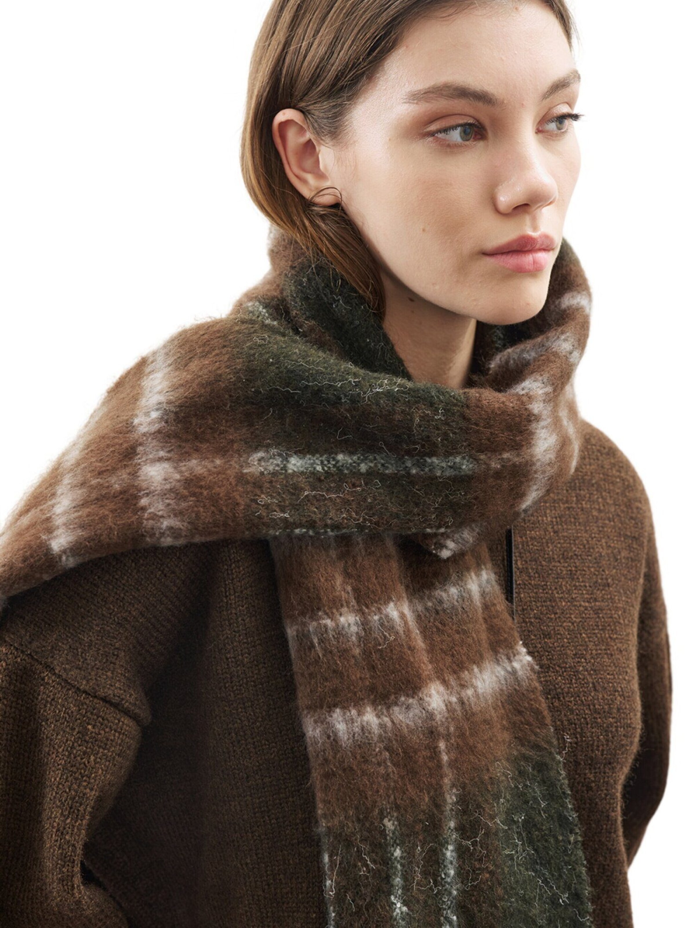 MANUKA Scarf in Grey: front