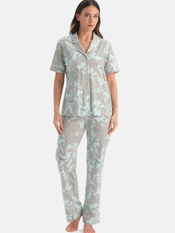 Dagi Pyjama in Grün: Vorderseite