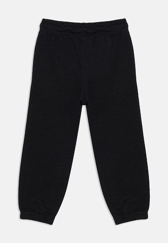 CONVERSE Tapered Παντελόνι σε μαύρο