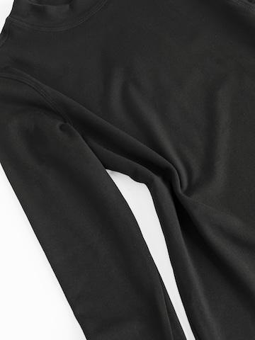 Cool Club Särk 'TURTLENECK', värv must