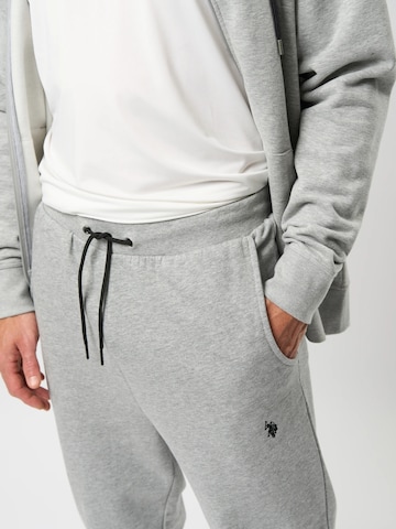 U.S. POLO ASSN. Tapered Bukser 'Ashlar' i grå