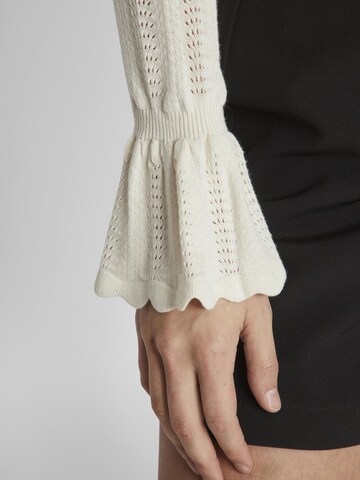 VILA Sweater in White