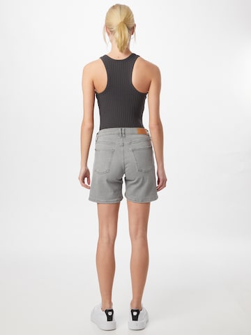 ESPRIT Regular Shorts in Grau