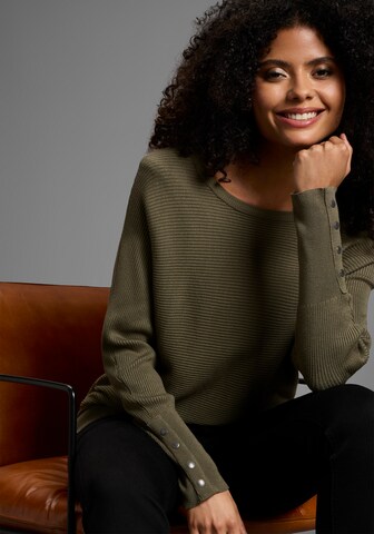 LAURA SCOTT Pullover in Grün