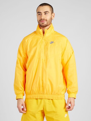 Nike Sportswear Φθινοπωρινό και ανοιξιάτικο μπουφάν 'Windrunner' σε κίτρινο: μπροστά