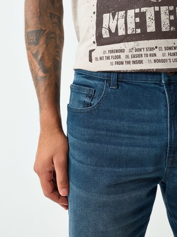 Next Slimfit Shorts in Blau