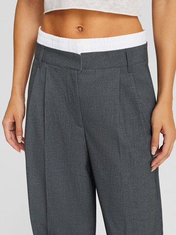 Bershka Wide Leg Hose in Grau