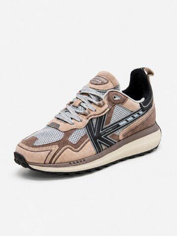 Kaotiko Sneakers laag 'Vancouver Tech' in Bruin