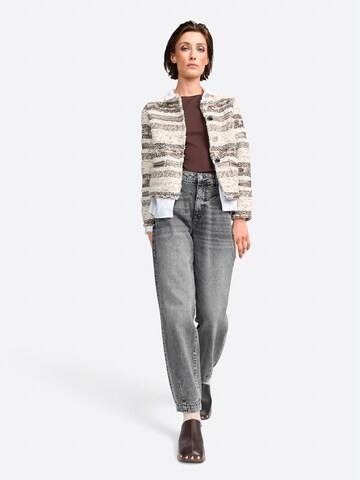 Rich & Royal Blazer in Beige