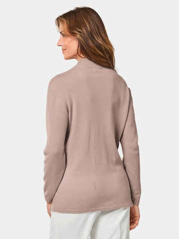 Goldner Pullover in Braun