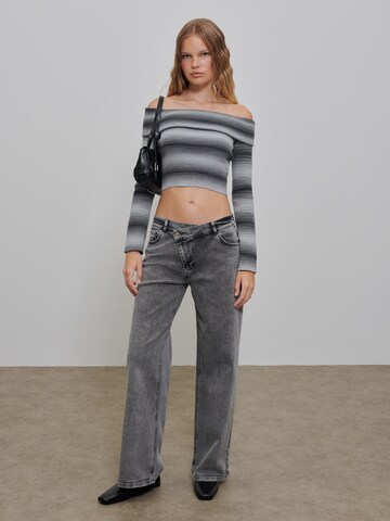 florence by mills exclusive for ABOUT YOU Sweater in Grey