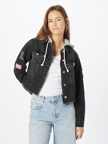 KENDALL + KYLIE Between-Season Jacket in Black: front