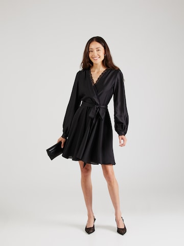 SWING - Vestido en negro