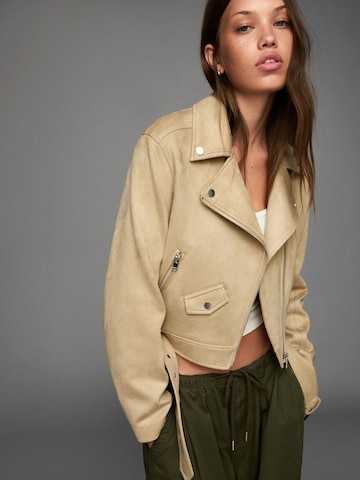 Bershka Välikausitakki värissä beige: etupuoli