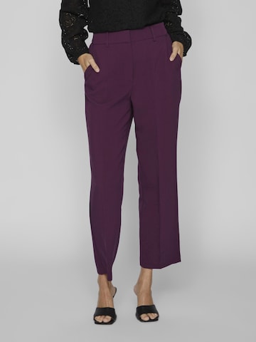 Regular Pantalon à plis 'Selma Ella' VILA en violet : devant