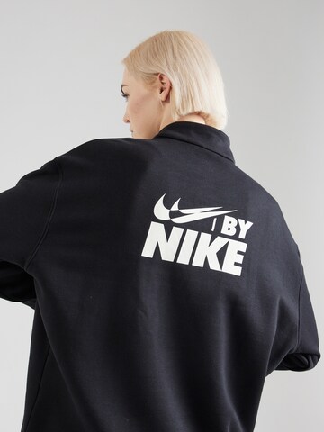 Nike SportswearSweater majica - crna boja