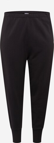 Reebok Spodnie w kolorze czarny: przód