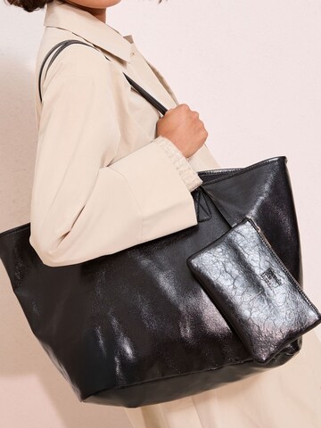 Friends Like These Shopper in Black