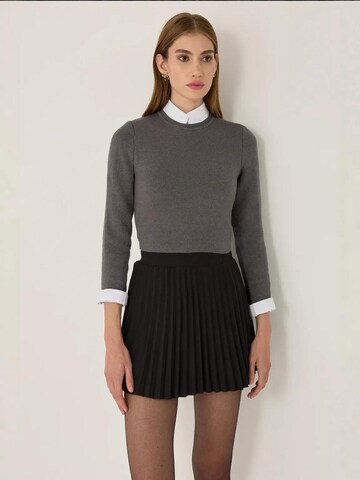 Hiccup Trui in Grijs: voorkant