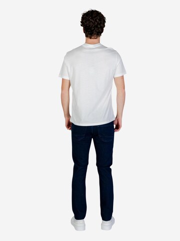Maglietta 'XM002779 AF10358' di ARMANI EXCHANGE in bianco