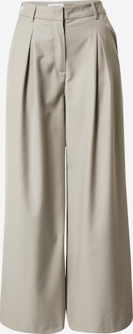 WEEKDAY Wide leg Pleat-Front Pants 'Indy' in Green: front