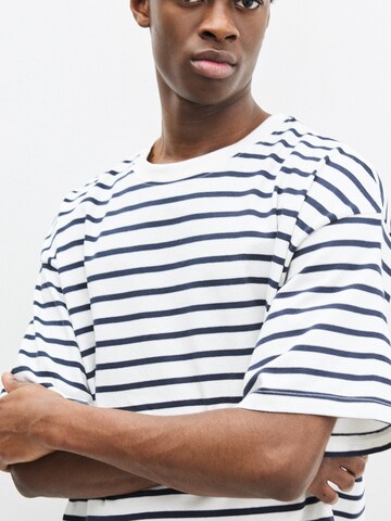 Pull&Bear Shirt in Blue