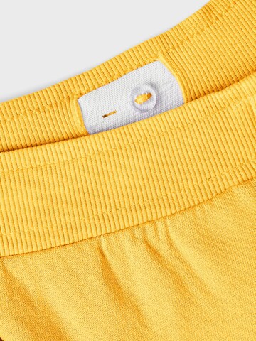 Regular Pantalon NAME IT en jaune
