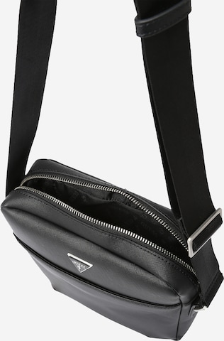 Sac à bandoulière 'TORINO' GUESS en noir