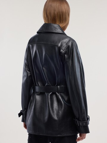 Cappotto invernale di Trussardi in nero