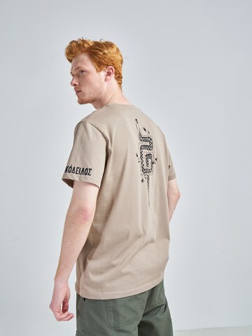 ABOUT YOU x Swalina&Linus Bluser & t-shirts 'Toni' i beige