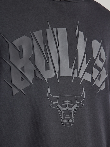 Felpa 'NBA CHIBUL' di NEW ERA in nero