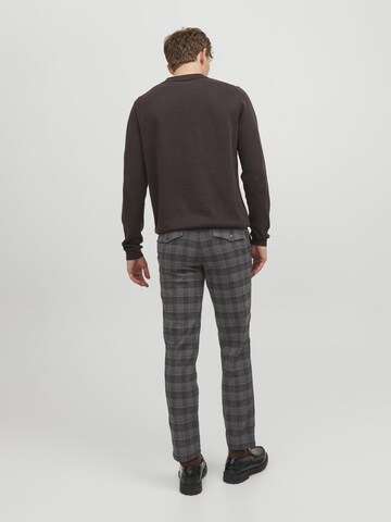 Regular Pantalon chino 'Ollie Louis' JACK & JONES en gris