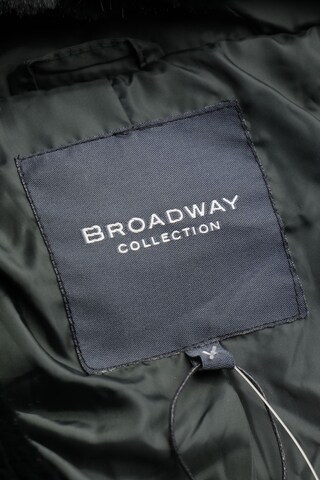BROADWAY NYC FASHION Jacket & Coat in L in Black