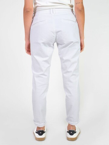 Coupe slim Pantalon chino Le Temps Des Cerises en blanc