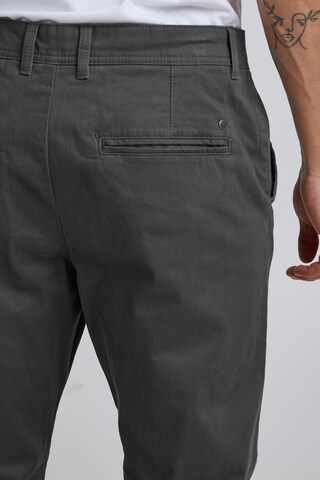!Solid Regular Chino trousers 'Jim' in Grey