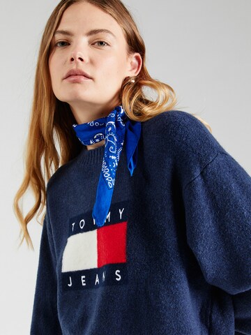 Tommy Jeans Sweater in Blue