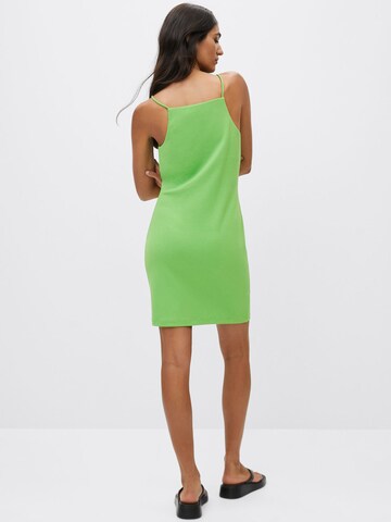 Robe 'NUVERSA' MANGO en vert