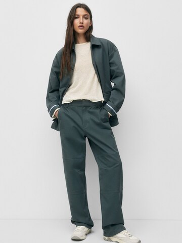 Loosefit Pantalon Pull&Bear en vert : devant