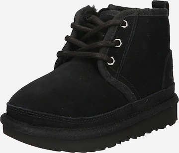 Bottes 'NEUMEL II' UGG en noir : devant