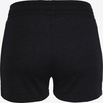 BENCH Regular Shorts in Schwarz