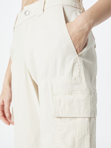 Regular Pantalon cargo HOLLISTER en blanc