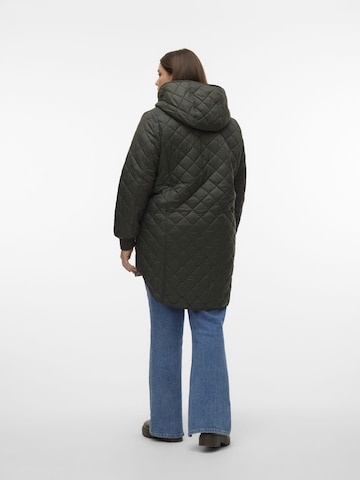 Vero Moda Curve Tussenmantel 'HAYLE' in Zwart
