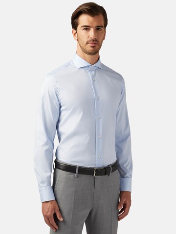 Boggi Milano Slim fit Business Shirt in Blue: front