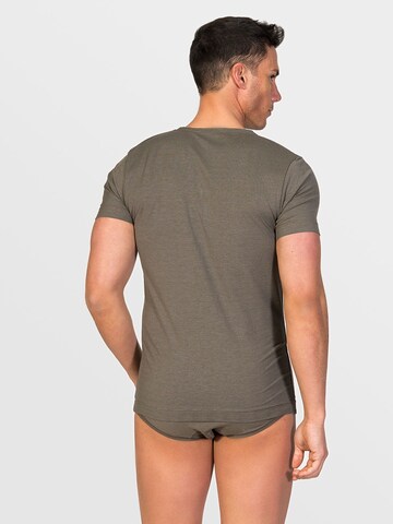 zd ZERO DEFECTS Undershirt 'V-Neck T-shirt Soya Yarn' in Green